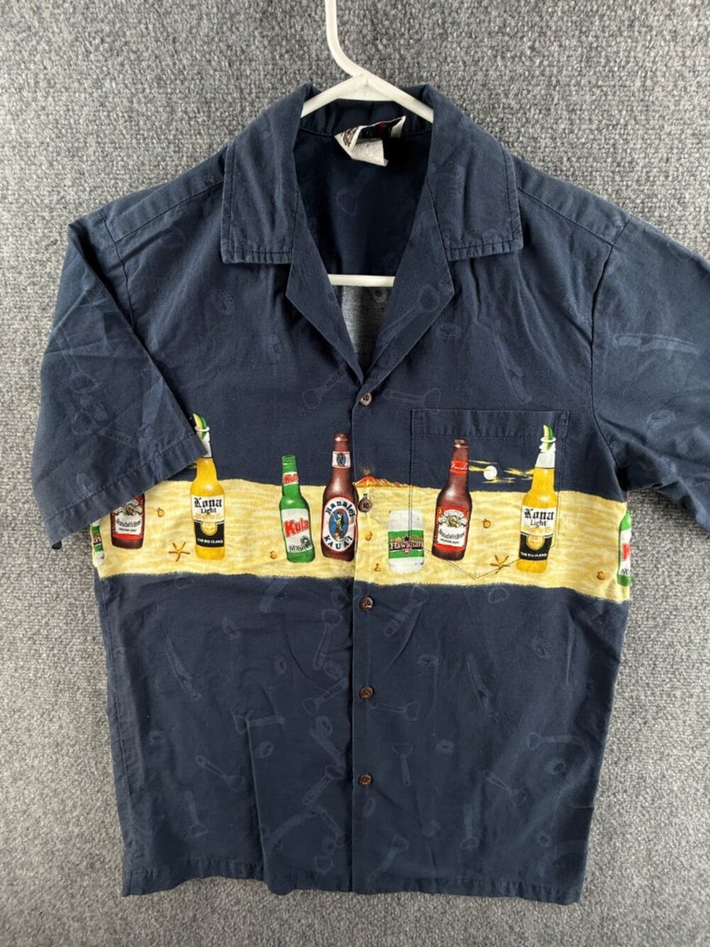 Aloha Republic USA Made Hawaaian Beer Print Button Up Shirt Beach Vacation Small